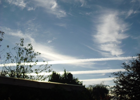 Vapour trails