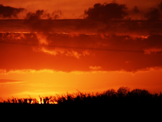 No, it's a reflection of the sunset! :)))