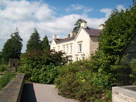Aberglasney Gardens