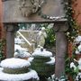 Snow_on_the_temple_folly