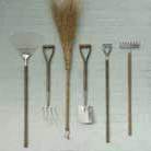 digging spade gardeners apprentice